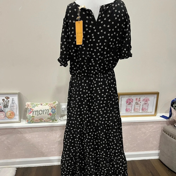 GRECERELLE Dresses & Skirts - GRECERELLE Women's Short Sleeve Maxi 👗